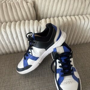 On Running Black and White Sneakers Athletic Style